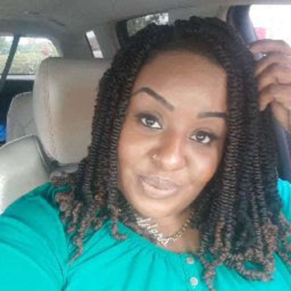 Meet your Posher, Dequita
